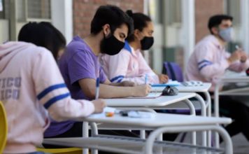 Las escuelas secundarias se preparan para la presencialidad plena