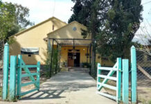 Un docente de La Paz fue cesanteado e inhabilitado por 3 años tras tocar a una alumna