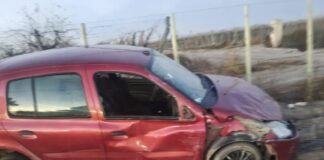 San Martín: Un Renault Clio volcó sobre el carril El Divisadero