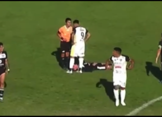 Detienen a un futbolista de Palmira tras realizar gestos xenófobos contra su rival