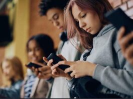 California pone limites a los algoritmos adictivos en redes sociales para menores de 16 años