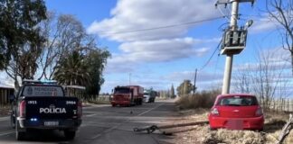 Tragedia en Chapanay: un motociclista de 19 años murió tras chocar contra un auto